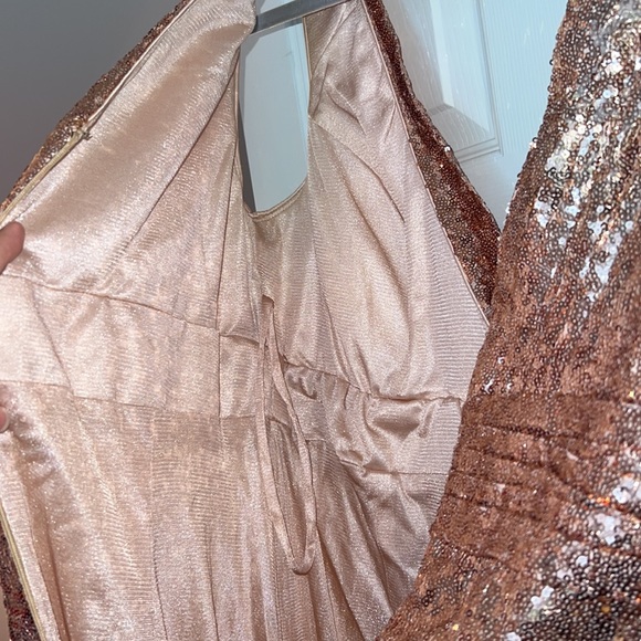 Floor length 61.5” rose gold evening gown. Fully cleaned, working hidden zipper. - Picture 4 of 6